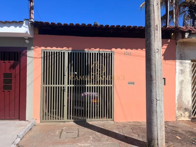 Casa com 2 dormitórios à venda no Parque São Sebastião