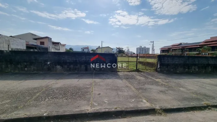 Lote em Avenida Amazonas - Jardim Primavera - Caraguatatuba/SP