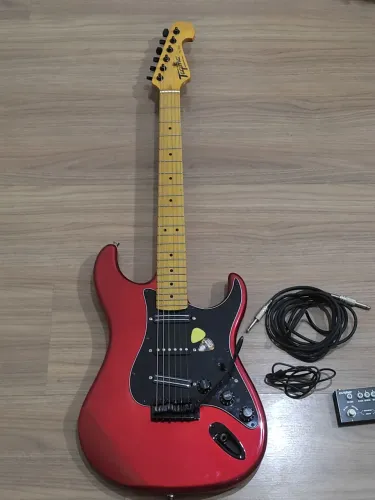 Guitarra Tagima TG 530 + Cuvave Cube Baby