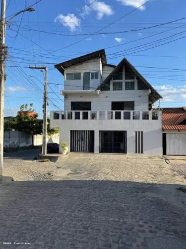 Casa para Venda em Campina Grande, Três Irmãs, 6 dormitórios, 4 suítes, 6 banheiros, 3 vag