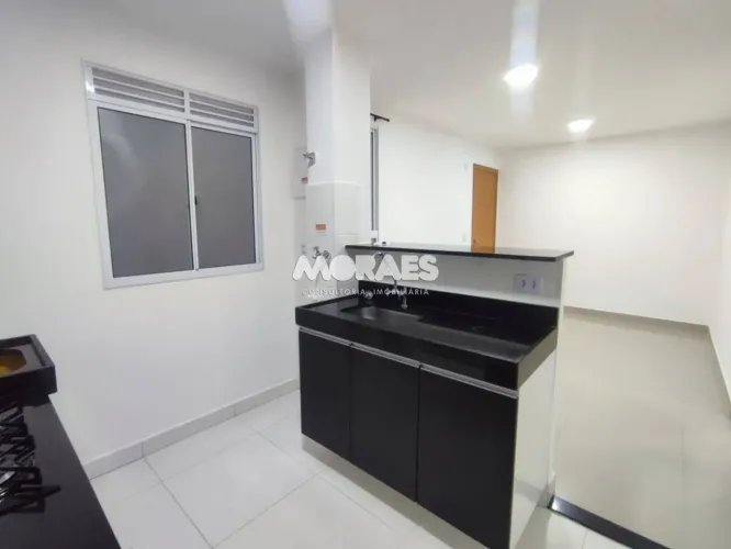 Apartamento com 2 quartos para alugar, 42 m² por R$ 1.300/mês - Parque União - Bauru/SP