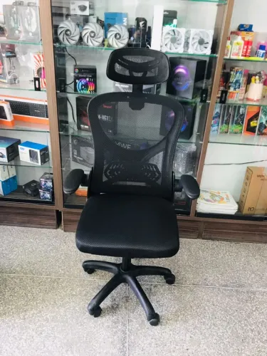 Cadeira de escritório giratória ..