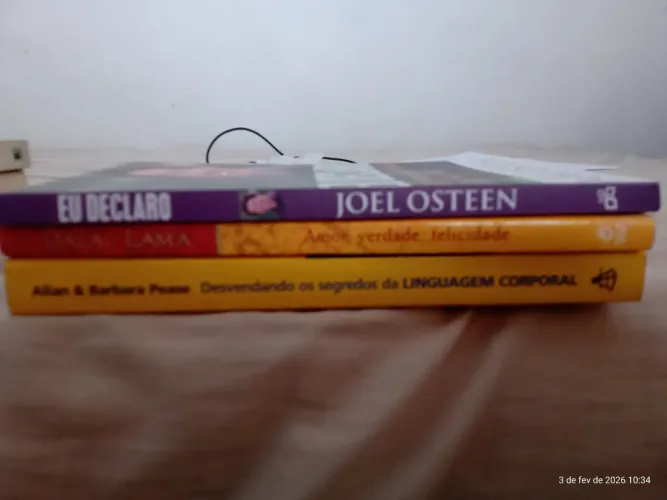 Kit de livros.