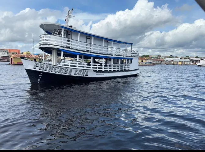 Vendo Barco Princesa Luna
