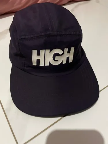 BONÉ DA HIGH ORIGINAL PRA SAIR RÁPIDO 