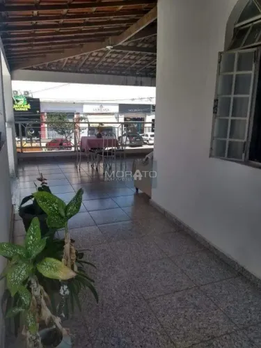 casa no bairro castelo com 5 banheiros, 6 quartos , 2 vagas de garagem
