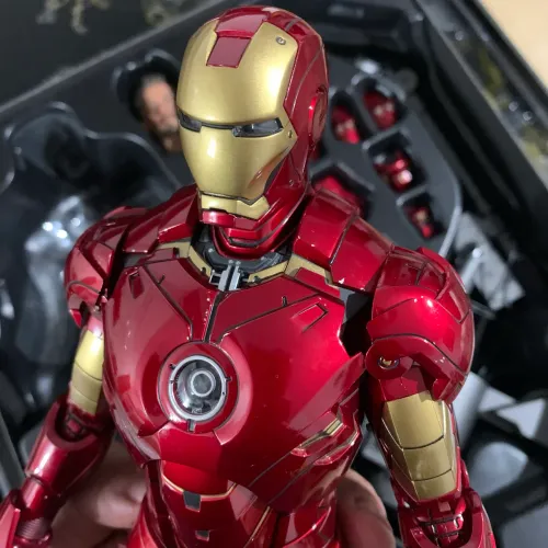 Hot Toys NOVO Iron Man 2 Homem de Ferro 1/6 Suit Up Gantry Mark IV Marvel N Inart sideshow