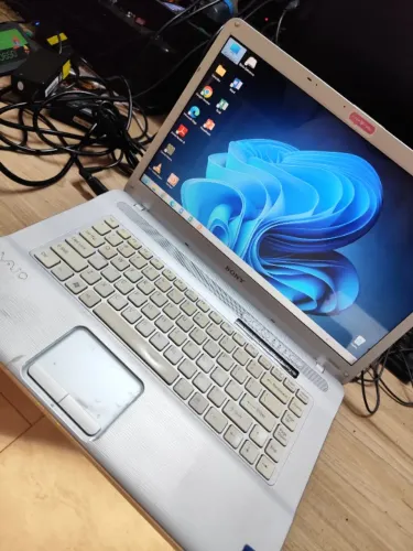 Notebook Sony Vaio Core 2 Duo 6 Gigas Memória HD 320 Gigas Somos Loja