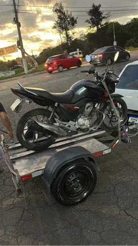 Vende se CG fan 160 mais informações chama no zap *
