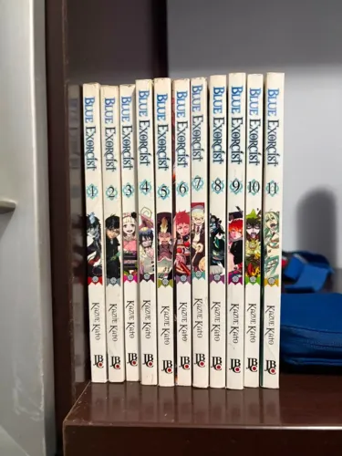 vol 1 ao 11 de Blue exorcist