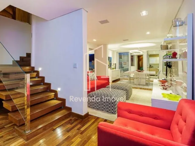 Casa à venda em Pacaembu, São Paulo-SP: 3 dormitórios, 4 banheiros, 610m² de área - Visite