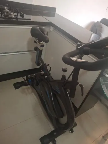 Bicicleta Ergométrica para Spinning E17 Treino Cardio em Casa Monitor LCD Acte Sports