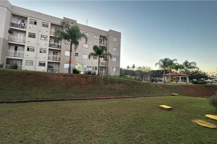 Apartamento com dois quartos em Mogi Mirim - $ 900,00