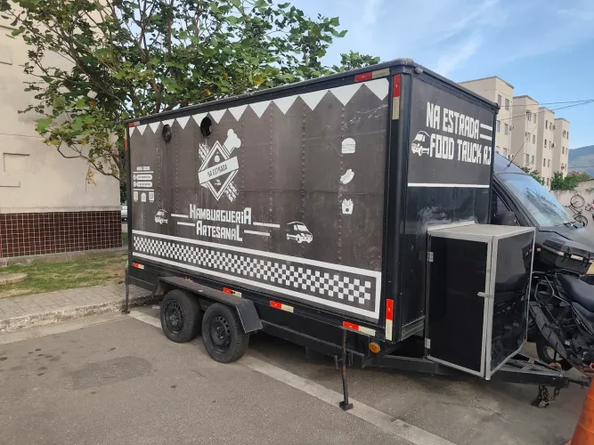 Vendo food truck profissional