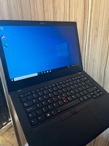 Notebook Lenovo i5 8ª