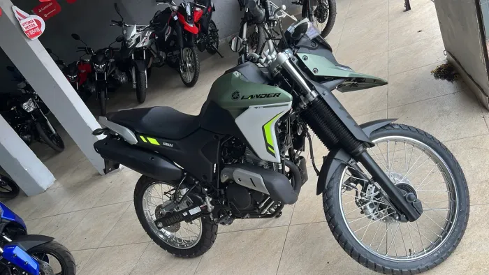 Lander zero km