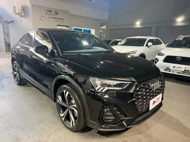 Audi Q3 SPB Perf. Black 2.0 TFSI Tipt. Quat. 2024