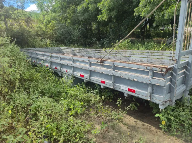 Carroceria de madeira truck