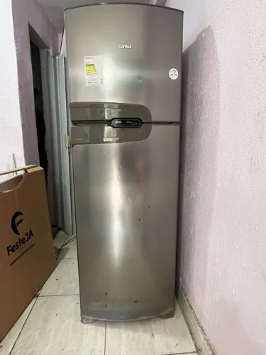 Geladeira consul nunca foi mexida 