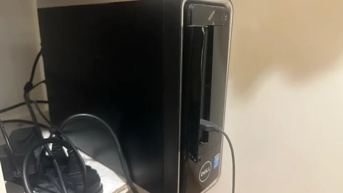 Computador Dell D09S 3647