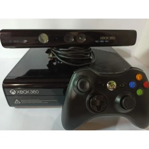 Videogame Xbox 360 slim com varios jogos PASSO CARTÃO PEGO TROCA