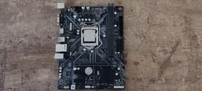 Kit Placa mãe H310M M.2 DDR4 & Processador Intel Core i5-8400 2.80Ghz