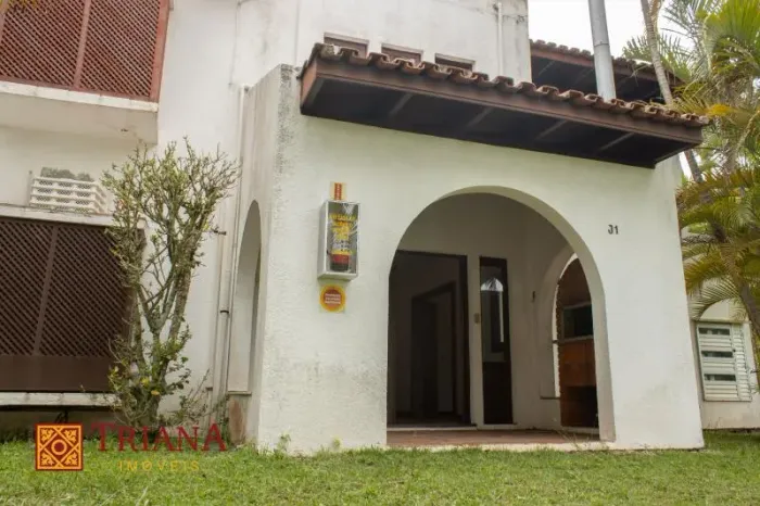 APARTAMENTO 02 DORMITÓRIOS PÉ NA AREIA