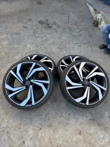 Rodas e pneus estado de zero