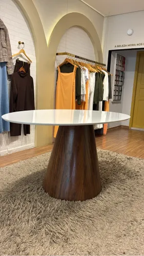Mesa oval 1,60 base de madeira 
