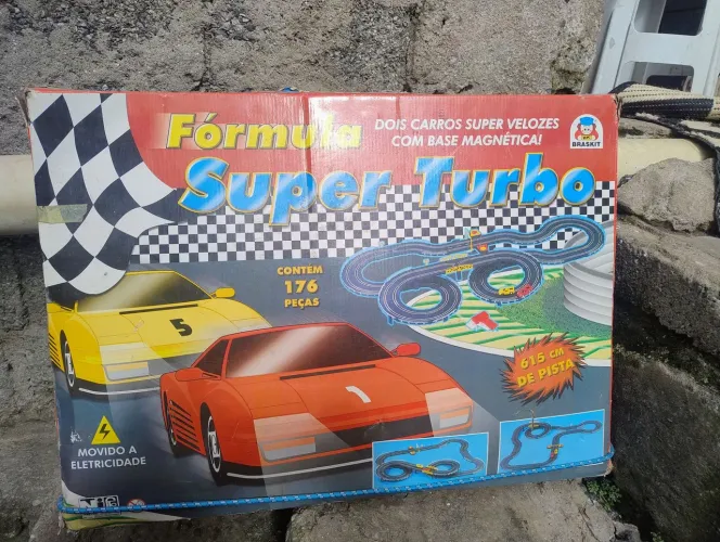 Vende se forma super turbo brinquedo 
