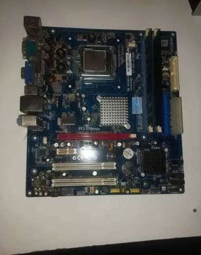 Lga 775 3gb ddr2 (1 pente de 1gb e 1 de 2gb) core 2 duo com a 