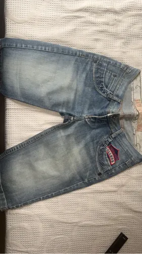 Bermuda jeans