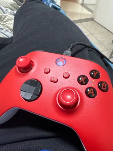 Controle Xbox One Series X/S - Pulse Red (Vermelho)