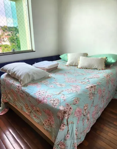 CAMA COM COLCHÃO BOX CASTOR