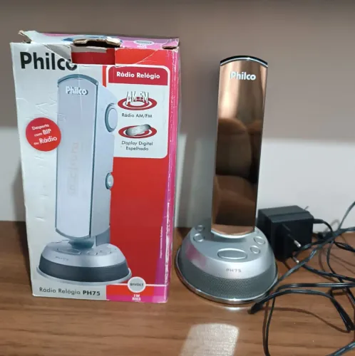 Radio Relógio Digital Philco 1W Rms AM FM PH75 - BRITANIA PHILCO