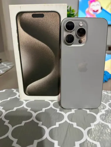 Iphone 16 pro max (T.R.O.C.A.$)