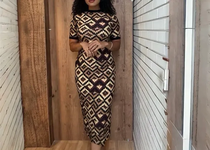 Vestido mídi farm estampa geométrica tamanho Gg