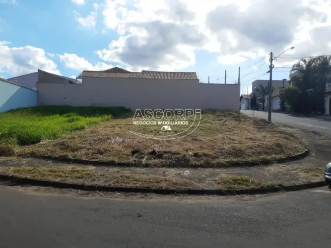 Terreno à venda no bairro São Vicente, Piracicaba.