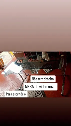 Mesa para escritório de vidro nova sem defeito 