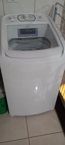 Máquina de Lavar Electrolux Essential Care 11kg (LES11)
