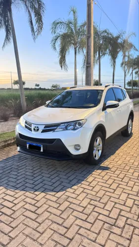 Toyota RAV4 2.0 4X2 16V Aut. 2013