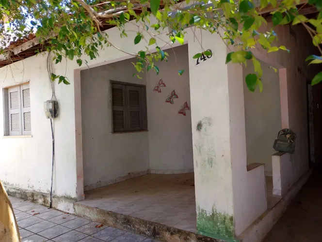 Vendo casa na Rua Pargo, Pedregal- Aracati/Ce próximo a Unijaguaribe