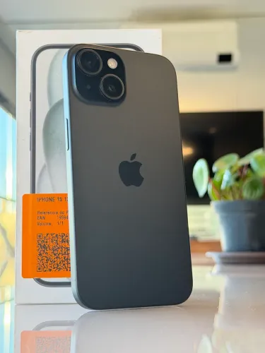 iPhone 15 128GB Impecável