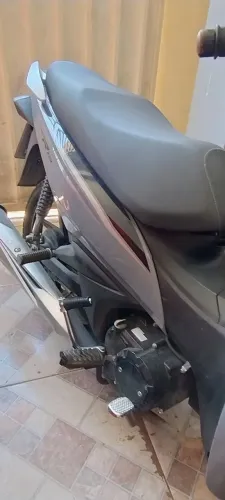 Moto de garagem com pouco meses de uso. Somente interessado!