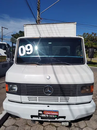 MB 710 PLUS ANO 2009 - VIA DUTRA CAMINHÕES - CAÇAPAVA -SP