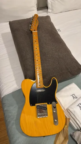 Guitarra Telecaster Squier CV 50