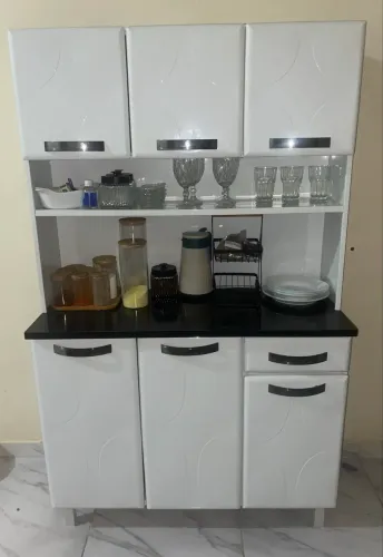 Vendo armário, 3 meses de uso