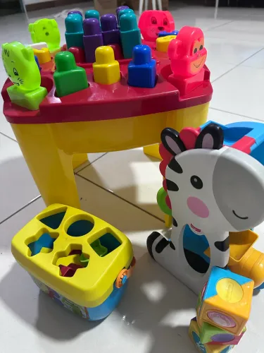 Lote brinquedo