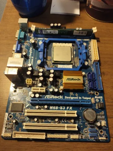 Kit Placa Mãe ASRock N68-S3 FX + Processador Athlon II + 4GB RAM DDR3 + Espelho