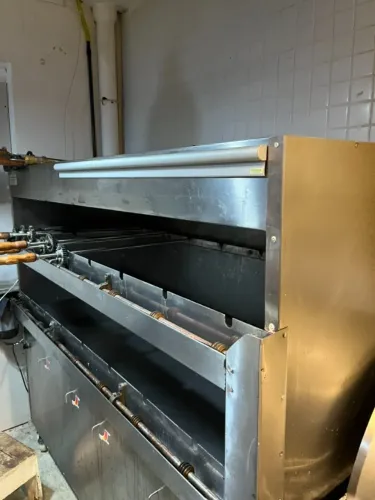 Churrasqueira Rotativa | Galeteira | Forno de frango
